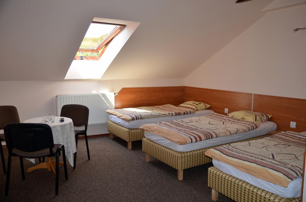 Bed and Breakfast Lesny Zakatek Smardzewice Exterior foto